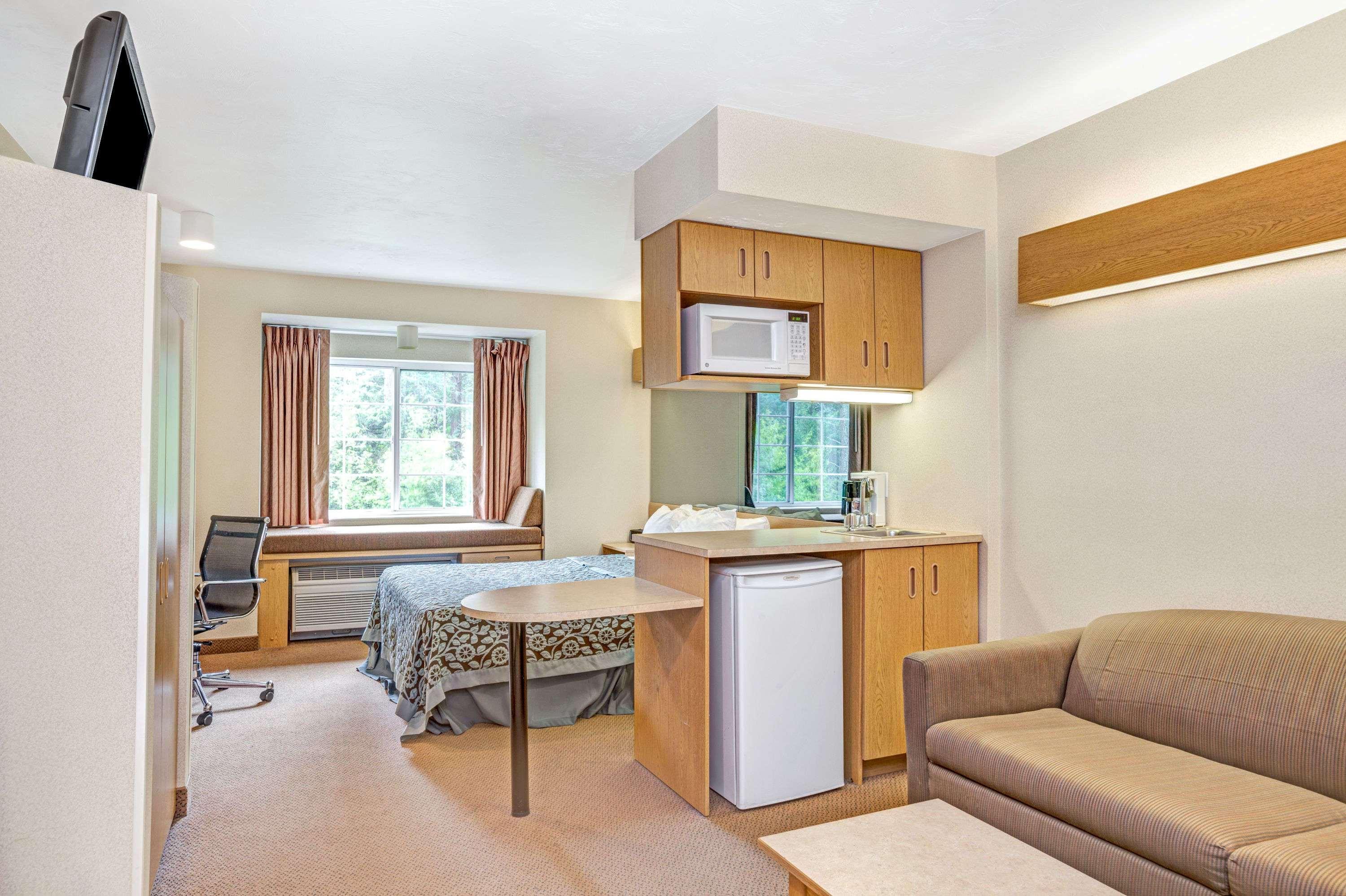 Days Inn By Wyndham Sturbridge Exterior foto