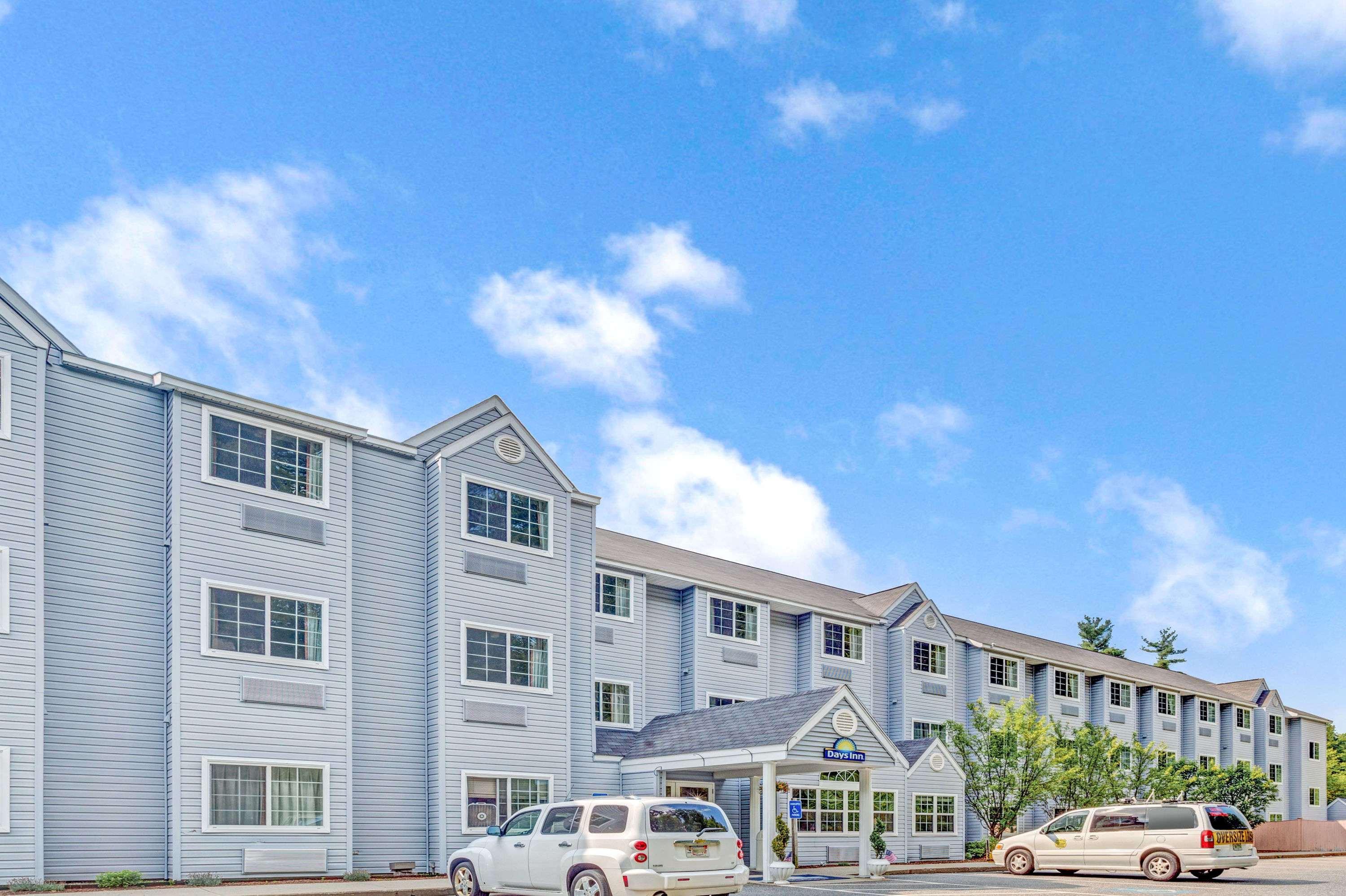 Days Inn By Wyndham Sturbridge Exterior foto