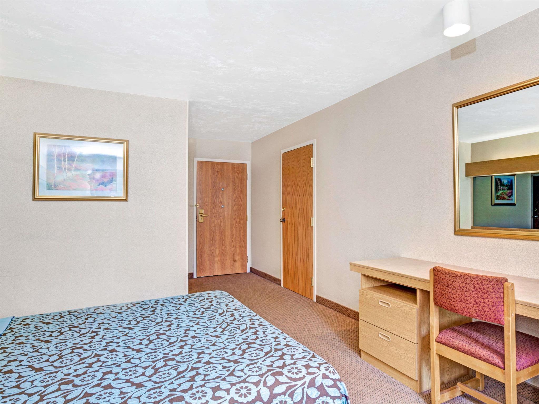 Days Inn By Wyndham Sturbridge Exterior foto