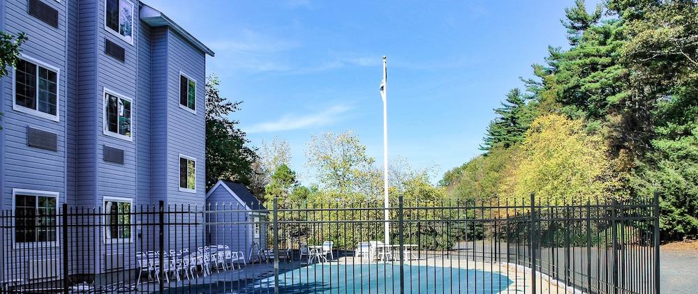 Days Inn By Wyndham Sturbridge Exterior foto