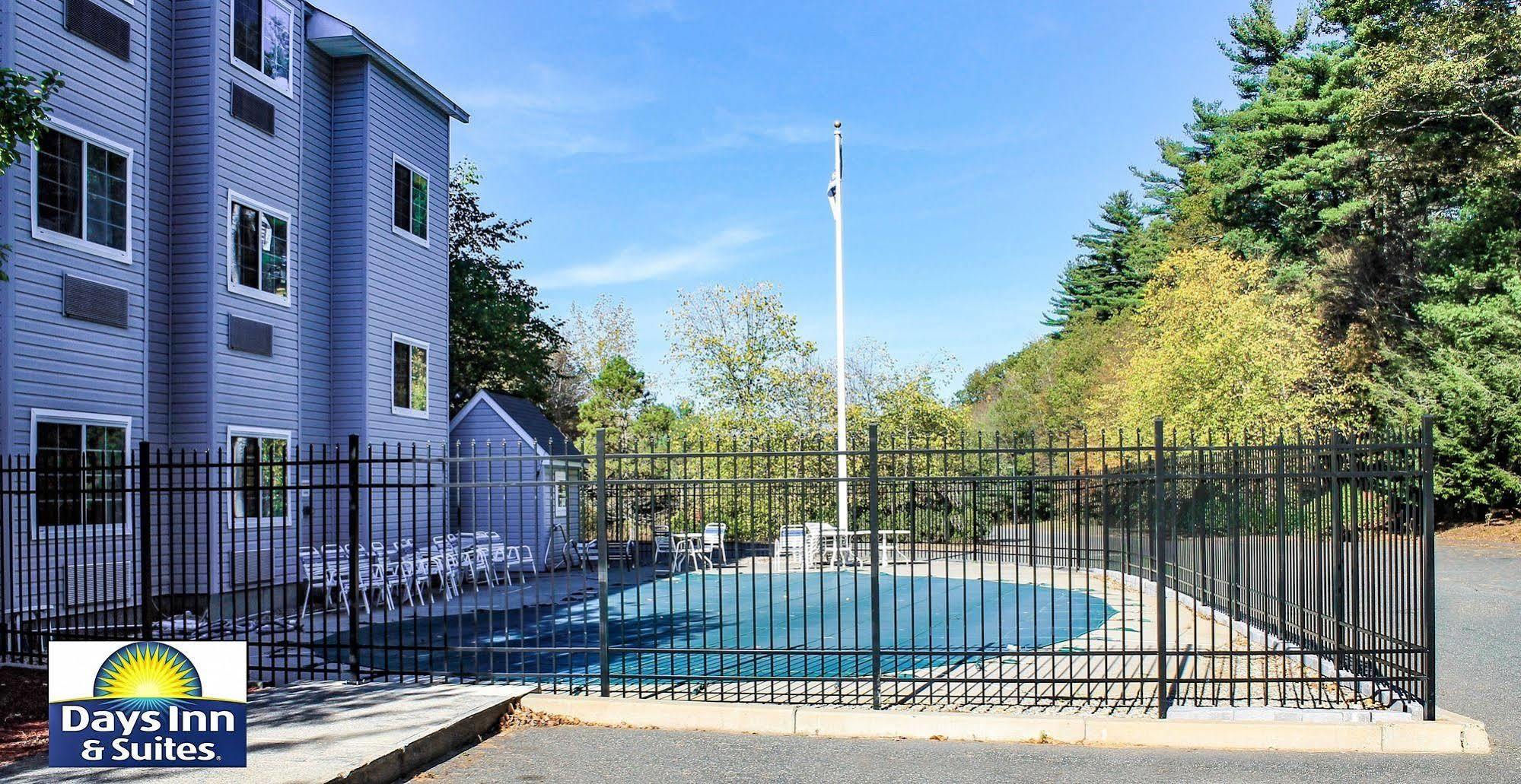 Days Inn By Wyndham Sturbridge Exterior foto